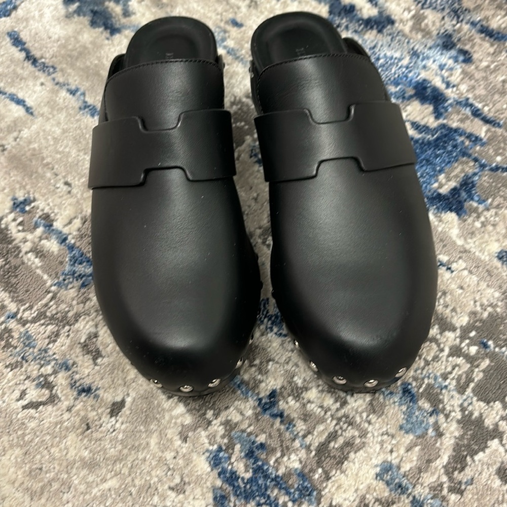 Hermes clogs